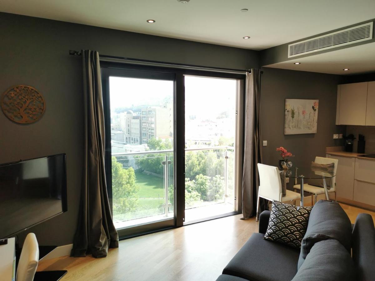 Kings Wharf Quay29 - Large Studio Apartment With 3 Pools - Gym - Rock Views - Holiday And Short Let Apartments In Gibraltar Exterior foto
