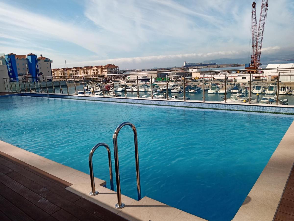 Kings Wharf Quay29 - Large Studio Apartment With 3 Pools - Gym - Rock Views - Holiday And Short Let Apartments In Gibraltar Exterior foto