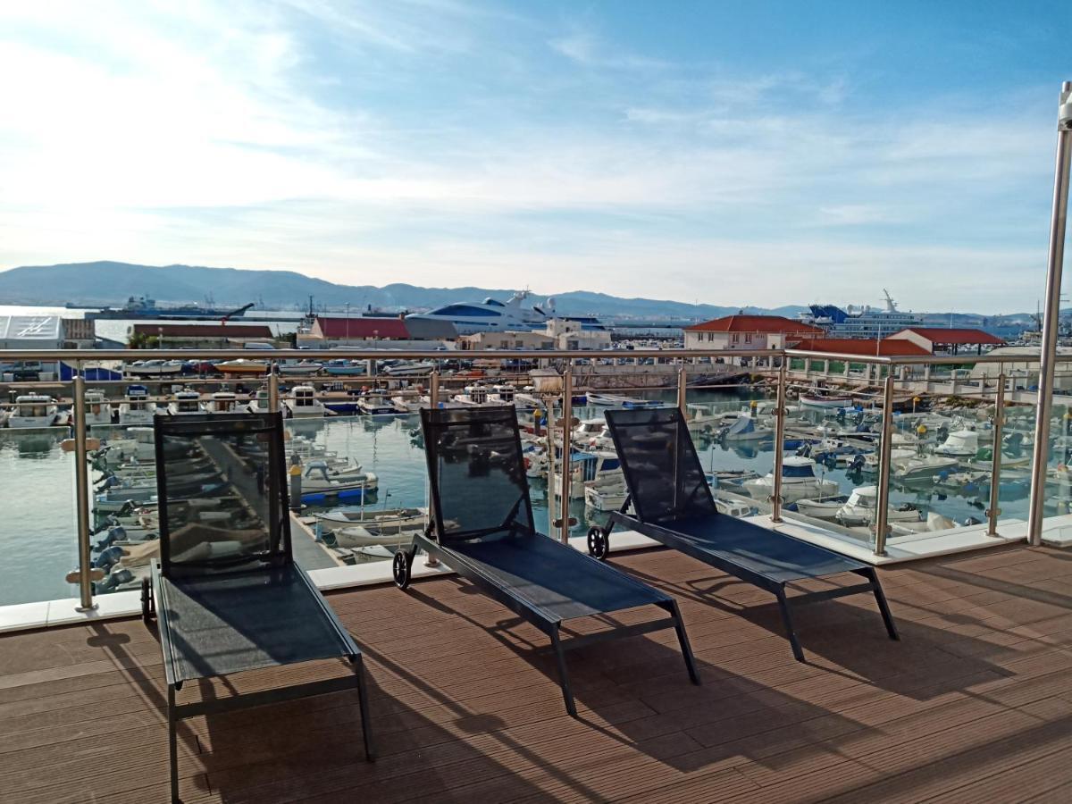 Kings Wharf Quay29 - Large Studio Apartment With 3 Pools - Gym - Rock Views - Holiday And Short Let Apartments In Gibraltar Exterior foto